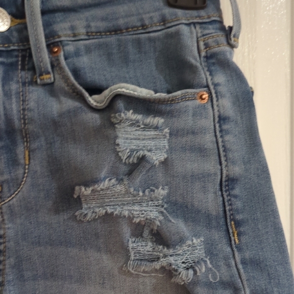 Denizen from Levi's Light Blue Distressed Roll-Hem Jean Shorts - Picture 4 of 13